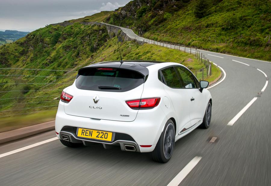  Renault Clio R.S. 220 Trophy 2015 года  (фото 29 из 48)